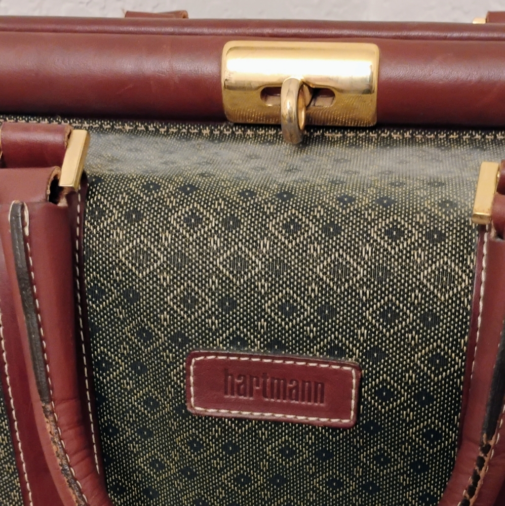 Hartman wing collection carry-on bag